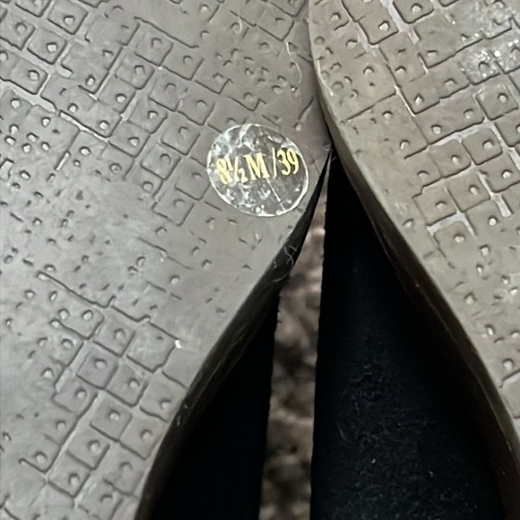 Lucky Brand Yakeena black suede wedge ankle boots size 8.5 - Picture 9 of 10